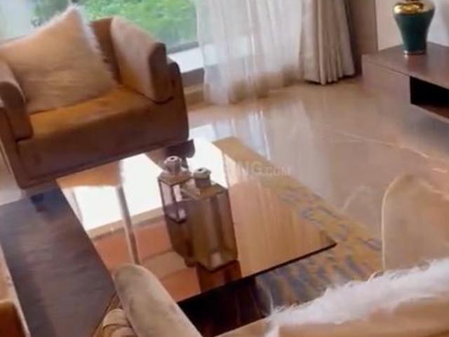 3 BHK Apartment in Juhu for rent Mumbai. The reference number is 20286230
