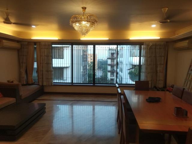 3 BHK Apartment in Juhu for rent Mumbai. The reference number is 20328151