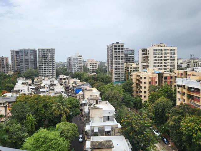 3 BHK Apartment in Juhu for resale Mumbai. The reference number is 14741927