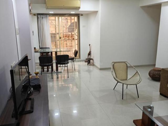 3 BHK Apartment in Juhu for resale Mumbai South West. The reference number is 16601015