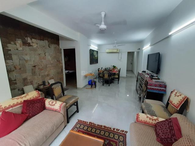 3 BHK Apartment in Juhu for resale Mumbai. The reference number is 20063467