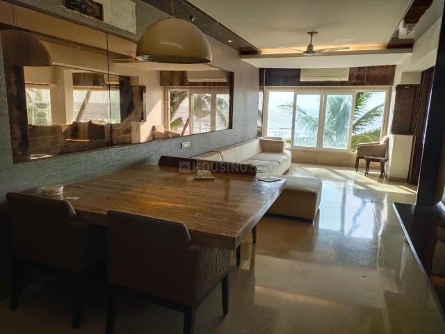 3 BHK Apartment in Juhu for resale Mumbai. The reference number is 20070026