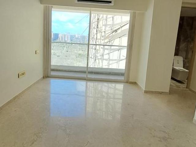 3 BHK Apartment in Juhu for resale Mumbai. The reference number is 20661415
