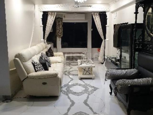 3 BHK Apartment in Juhu for resale Mumbai. The reference number is 20635454