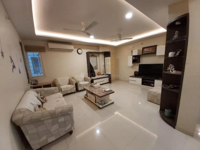 3 BHK Apartment in Old Padra Road for rent Vadodara. The reference number is 18303687