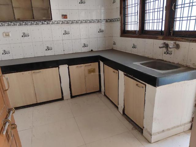 3 BHK Apartment in Old Palasia for resale Indore. The reference number is 19271297