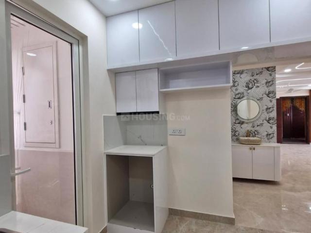 3 BHK Apartment in Osman Nagar for resale Hyderabad. The reference number is 20047166