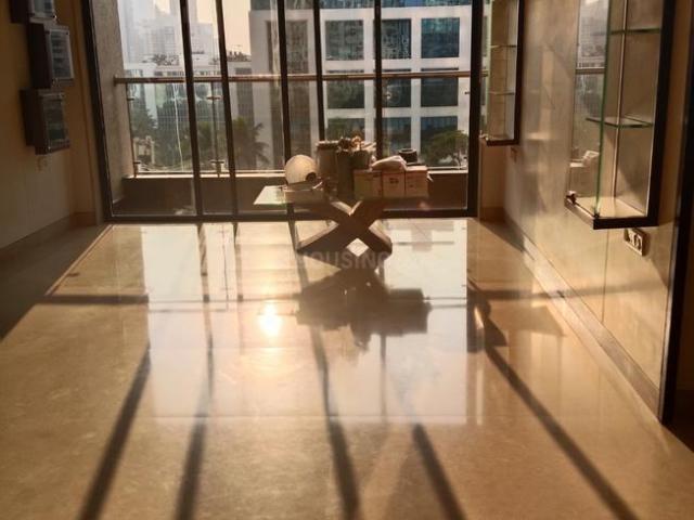 3 BHK Apartment in Lower Parel for rent Mumbai. The reference number is 17211790