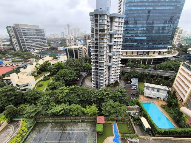 3 BHK Apartment in Lower Parel for resale Mumbai. The reference number is 18985842