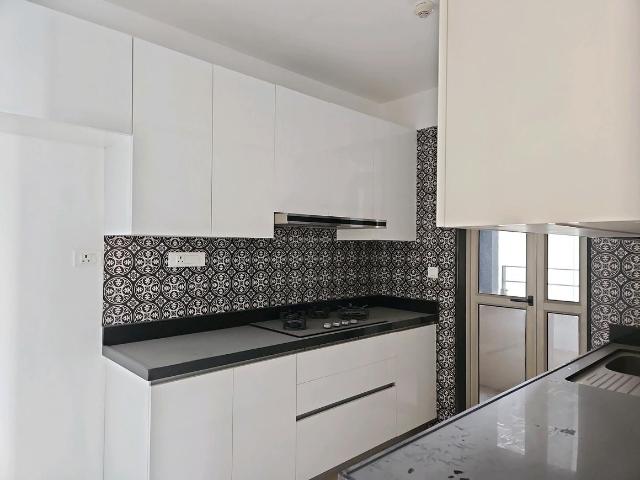 3 BHK Apartment in Lower Parel for resale Mumbai. The reference number is 18226298