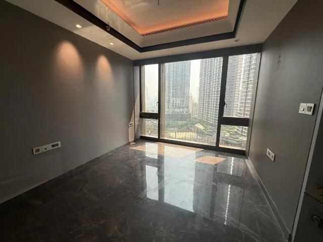 3 BHK Apartment in Lower Parel for resale Mumbai. The reference number is 19900793