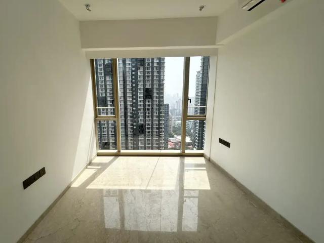 3 BHK Apartment in Lower Parel for resale Mumbai. The reference number is 19900974