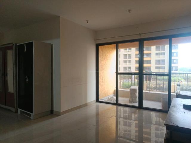 3 BHK Apartment in Loni Kalbhor for resale Pune. The reference number is 20481616