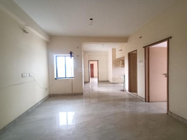 3 BHK Apartment in Lake Gardens for rent Kolkata. The reference number is 19710300