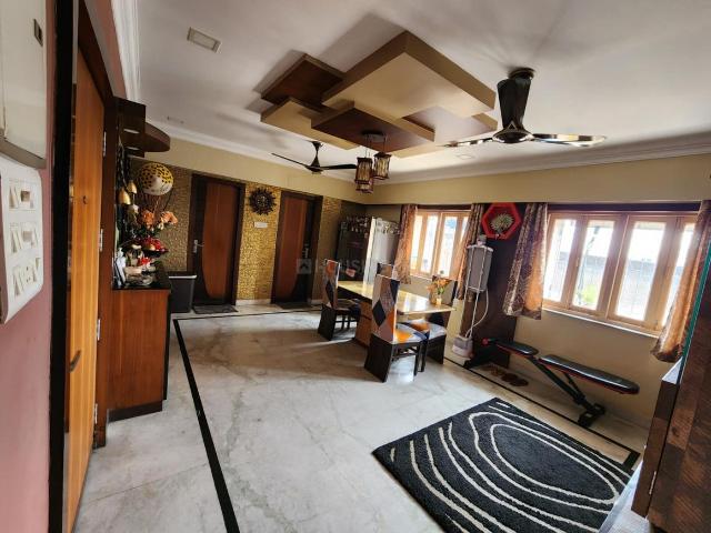3 BHK Apartment in Lake Gardens for resale Kolkata. The reference number is 19359017