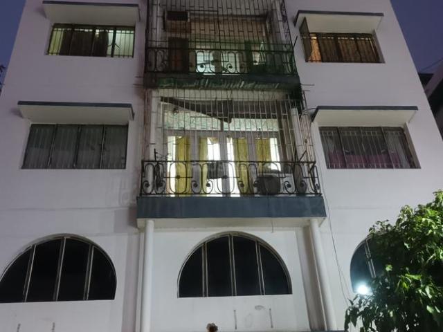 3 BHK Apartment in Lake Gardens for resale Kolkata. The reference number is 19646504