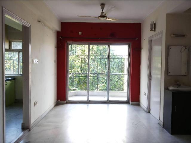 3 BHK Apartment in Lake Gardens for resale Kolkata. The reference number is 19695490