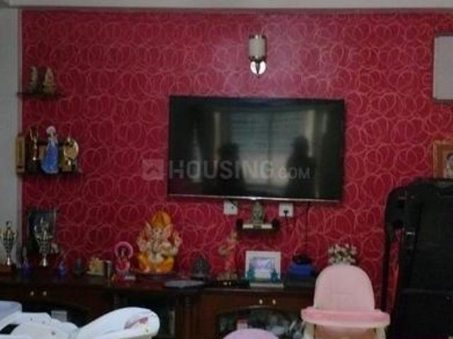 3 BHK Apartment in Lake Gardens for resale Kolkata. The reference number is 19751608