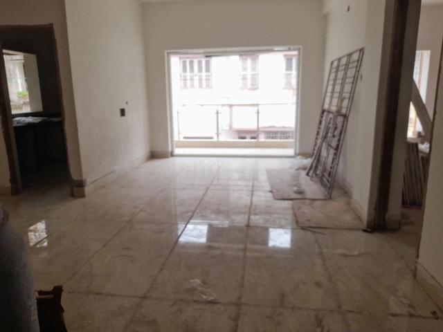 3 BHK Apartment in Lake Gardens for resale Kolkata. The reference number is 20294334