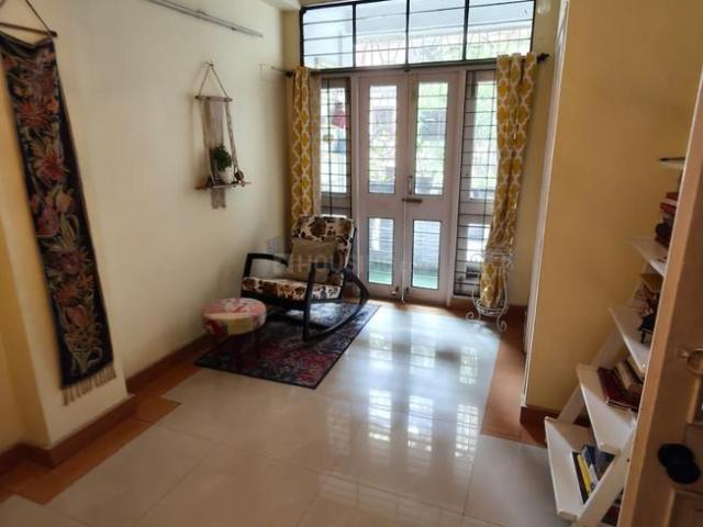3 BHK Apartment in Lake Gardens for resale Kolkata. The reference number is 20545649