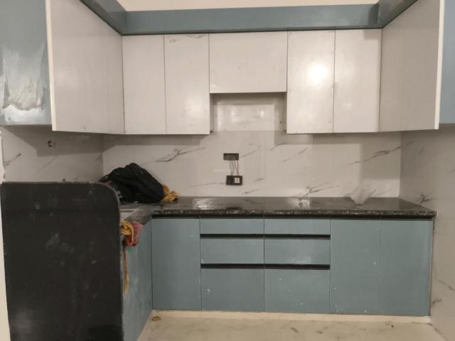 3 BHK Apartment in Lal Kuan for resale Ghaziabad. The reference number is 16979143
