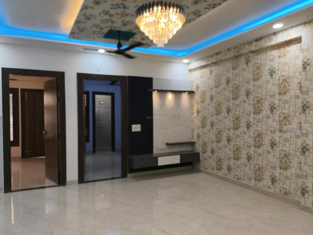 3 BHK Apartment in Lal Kuan for resale Ghaziabad. The reference number is 17210391