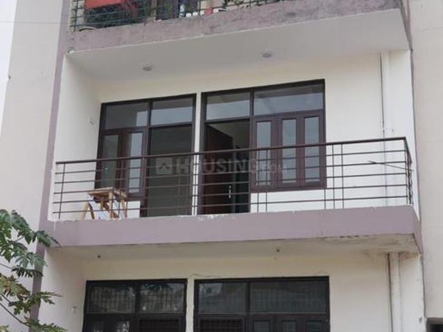 3 BHK Apartment in Lal Kuan for resale Ghaziabad. The reference number is 19991315