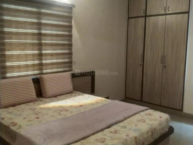 3 BHK Apartment in M.G. Road for rent Kochi. The reference number is 20623525