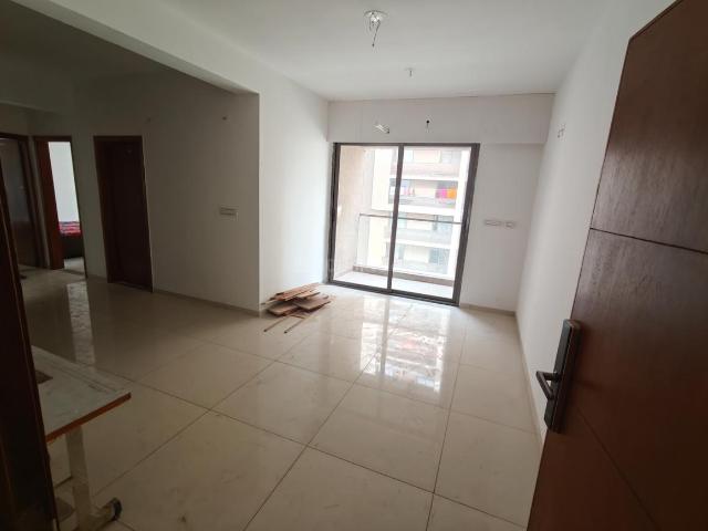 3 BHK Apartment in Motera for rent Ahmedabad. The reference number is 19171225