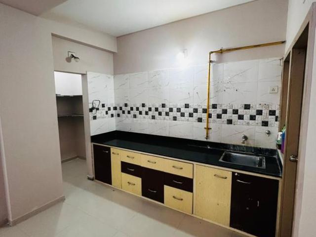 3 BHK Apartment in Motera for rent Ahmedabad. The reference number is 19942660