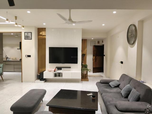 3 BHK Apartment in Motera for rent Ahmedabad. The reference number is 20313228