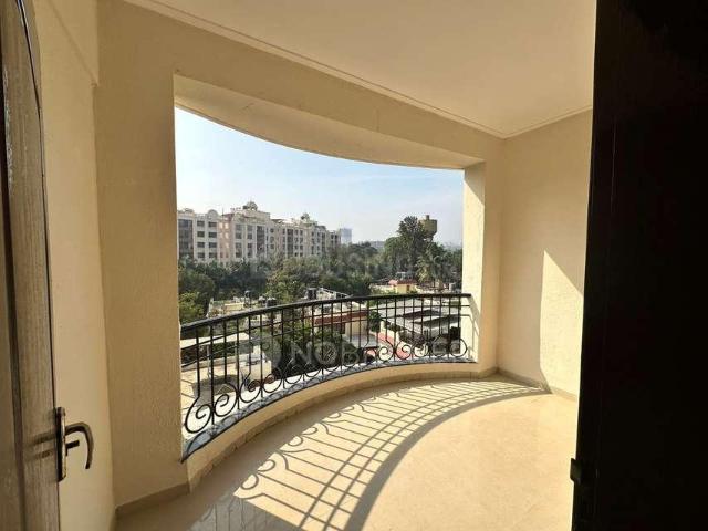 3 BHK Apartment in Mohammed Wadi for resale Pune. The reference number is 19433664