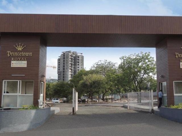 3 BHK Apartment in Mohammed Wadi for resale Pune. The reference number is 19947666