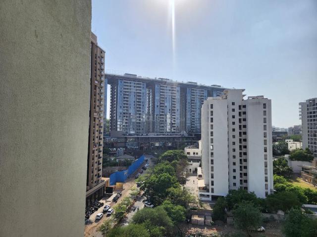 3 BHK Apartment in Mohammed Wadi for resale Pune. The reference number is 20139624