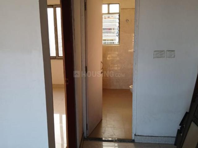 3 BHK Apartment in Mominpore for resale Kolkata. The reference number is 19749229