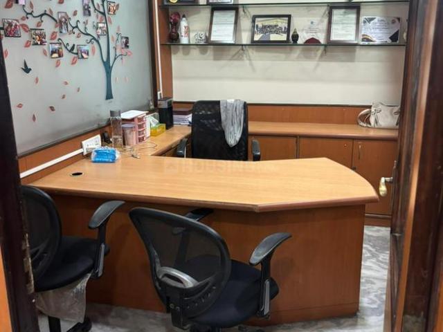 3 BHK Apartment in Moosapet for resale Hyderabad. The reference number is 20708589