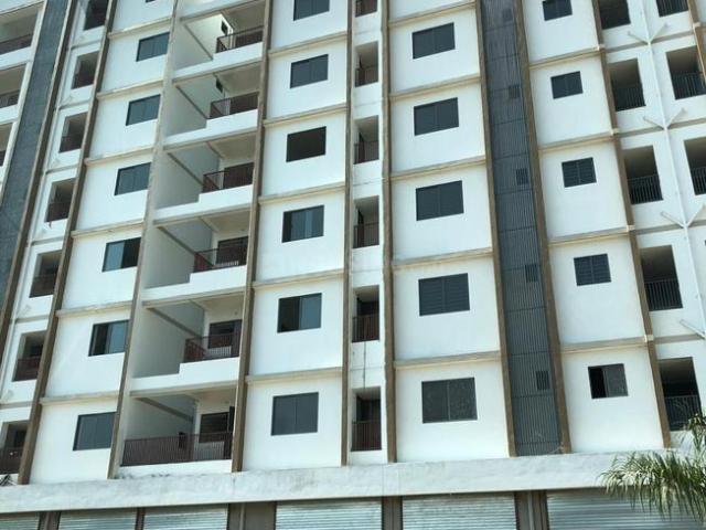 3 BHK Apartment in Moosapet for resale Hyderabad. The reference number is 20168512