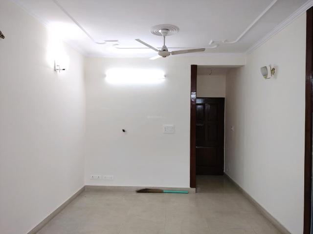 3 BHK Apartment in Sector 5 Dwarka for resale New Delhi. The reference number is 19369897