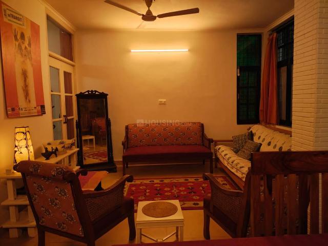 3 BHK Apartment in Mayur Vihar Phase 1 for resale New Delhi. The reference number is 15482279