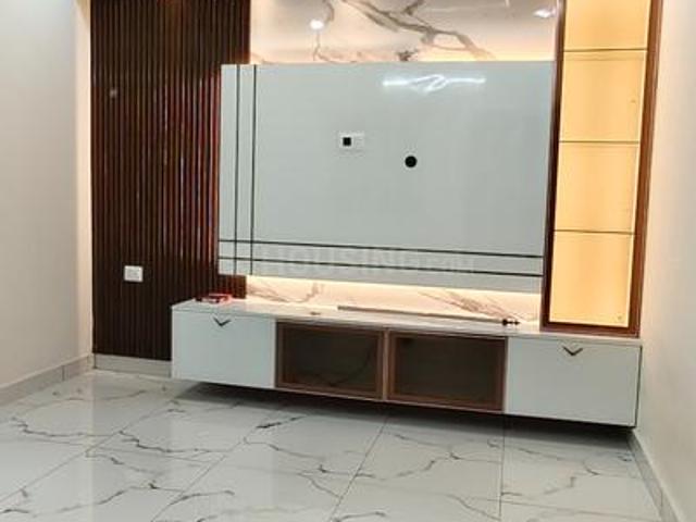 3 BHK Apartment in Madhapur for rent Hyderabad. The reference number is 20656115