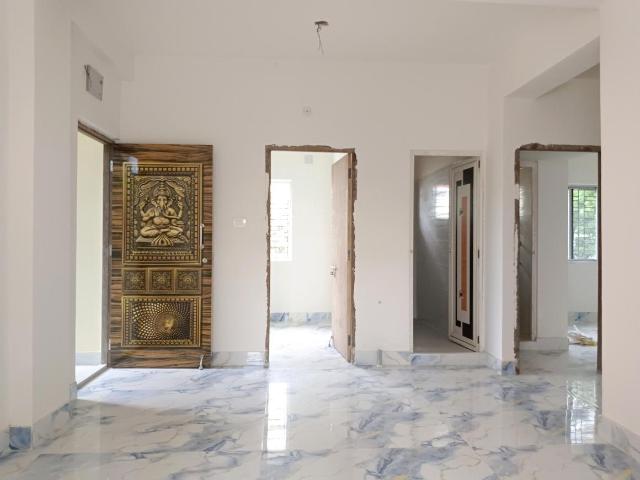 3 BHK Apartment in Madurdaha for resale Kolkata. The reference number is 20344897