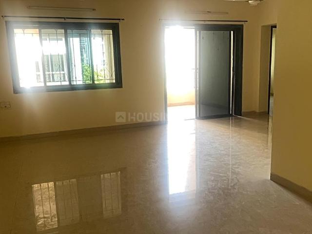 3 BHK Apartment in Magarpatta City for rent Pune. The reference number is 18489786