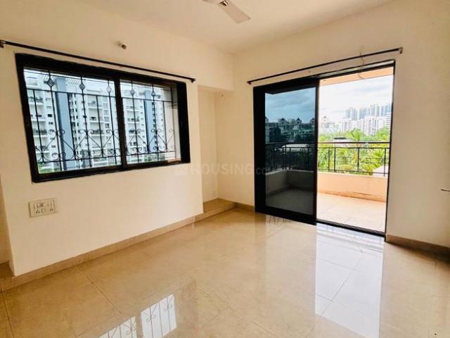 3 BHK Apartment in Magarpatta City for rent Pune. The reference number is 20628600