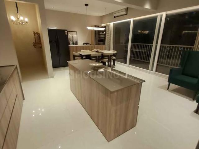 3 BHK Apartment in Magarpatta City for rent Pune. The reference number is 20669146