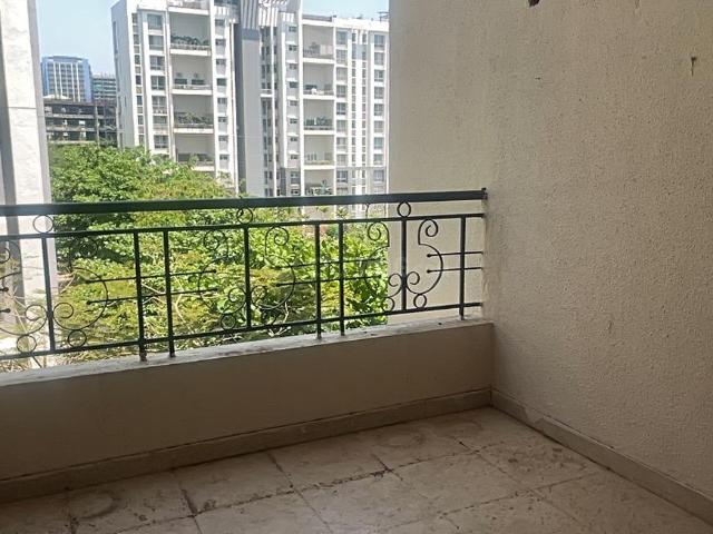 3 BHK Apartment in Magarpatta City for resale Pune. The reference number is 19186049