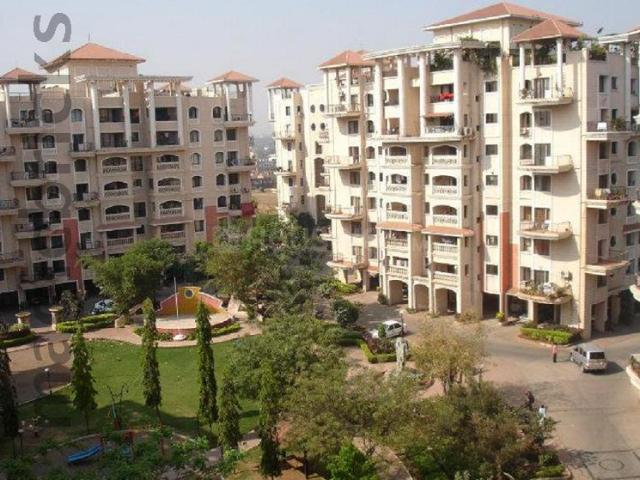 3 BHK Apartment in Magarpatta City for resale Pune. The reference number is 20546853