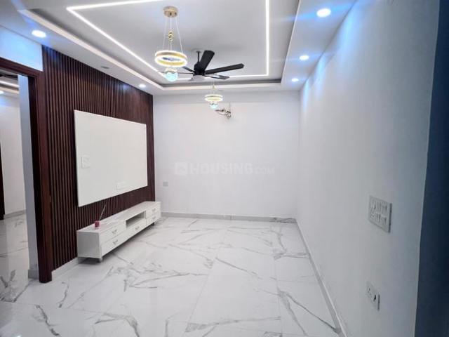 3 BHK Apartment in Mahavir Enclave for resale New Delhi. The reference number is 20137564