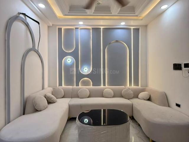 3 BHK Apartment in Mahavir Enclave for resale New Delhi. The reference number is 20675384