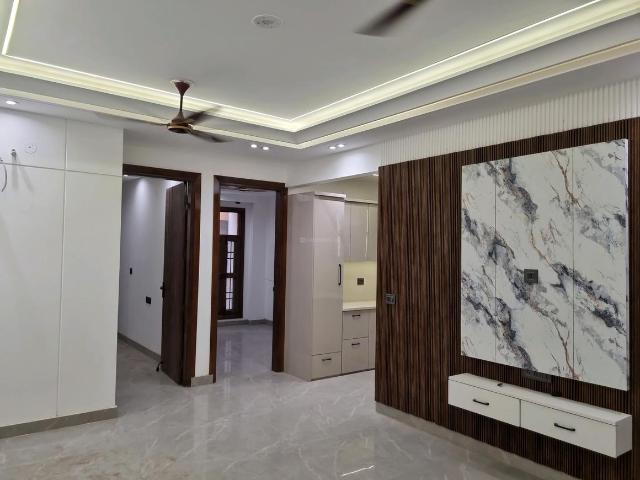 3 BHK Apartment in Mahavir Enclave for resale New Delhi. The reference number is 20758594