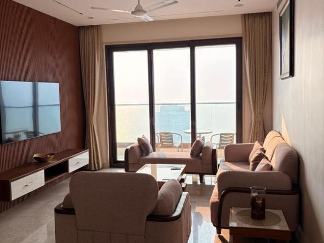 3 BHK Apartment in Mahim for rent Mumbai. The reference number is 20095935